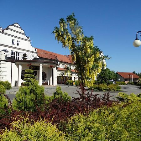 Hotel Wityng Слесин Экстерьер фото