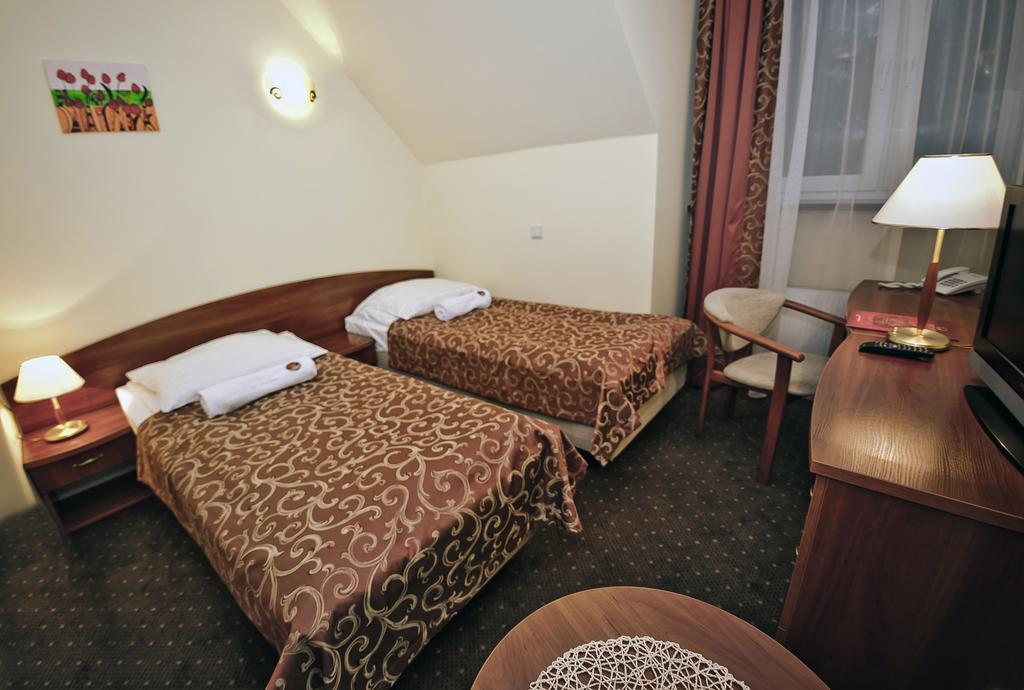Hotel Wityng Слесин Номер фото