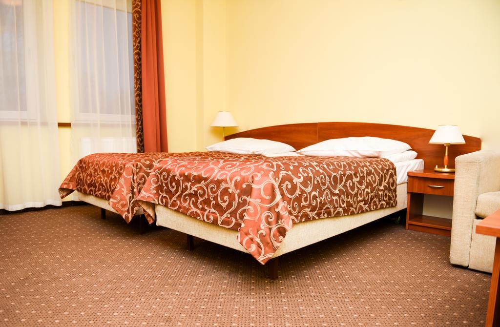 Hotel Wityng Слесин Номер фото