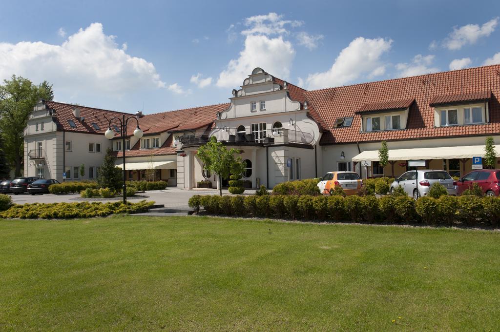 Hotel Wityng Слесин Экстерьер фото