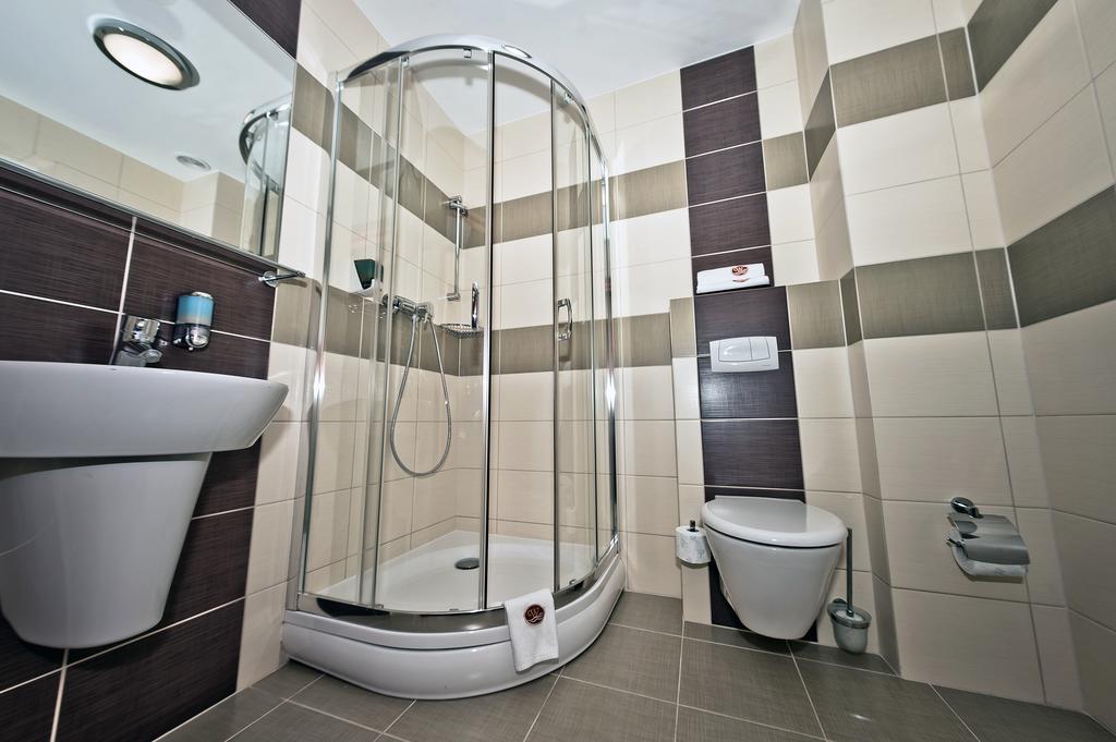 Hotel Wityng Слесин Номер фото